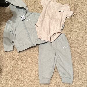 Nike Baby Sage Jogger Set